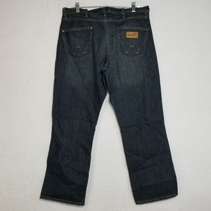 Wrangler Blue Jeans Jim Competition Fit Medium Wash Denim Men's Size 34 × 32 EUC